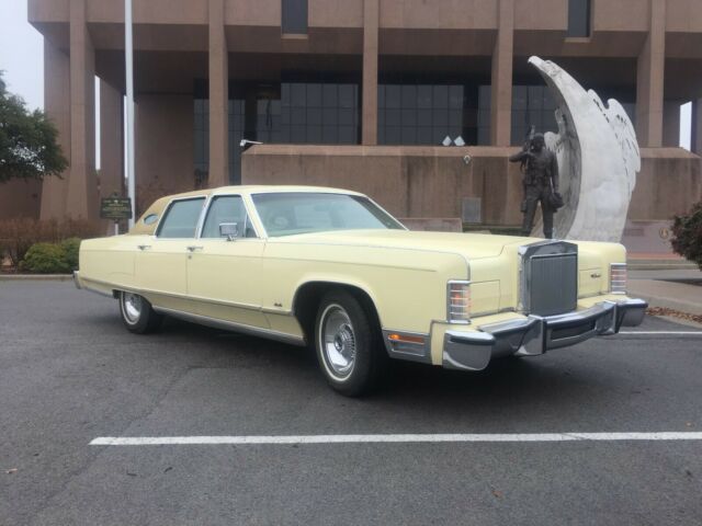 Lincoln Continental 1977 image number 23