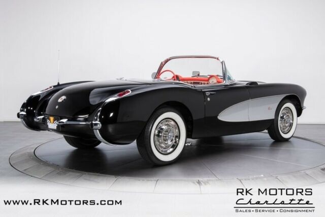 Chevrolet Corvette 1957 image number 25