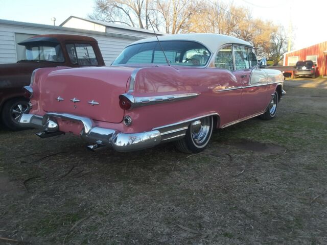 PONTIAC TWO DOOR HARDTOP 1956 image number 0