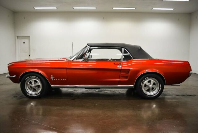 Ford Mustang 1967 image number 28