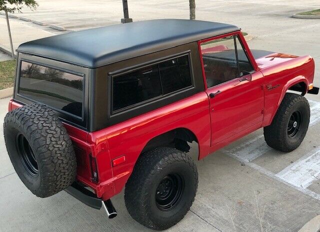 Ford Bronco 1972 image number 1