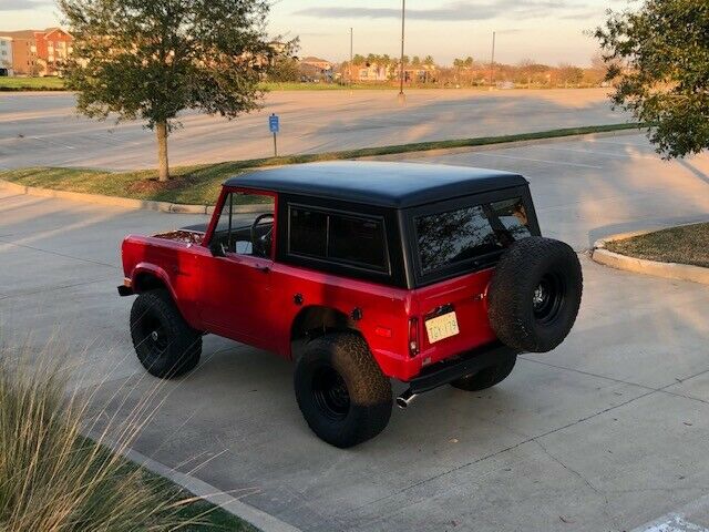 Ford Bronco 1972 image number 2