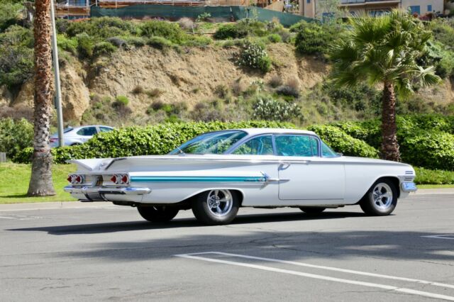 Chevrolet Impala 1960 image number 21