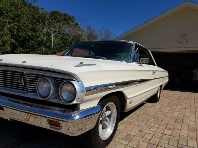 Ford Galaxie 1964 image number 16