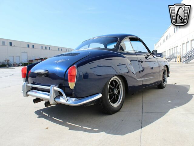 Volkswagen Karmann Ghia 1971 image number 16