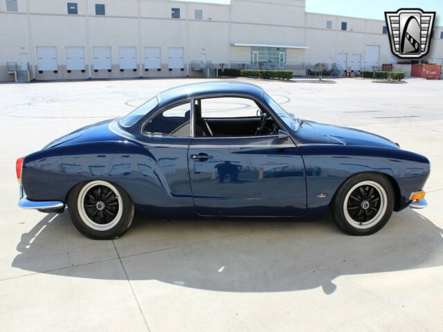 Volkswagen Karmann Ghia 1971 image number 18