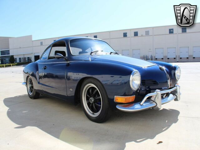 Volkswagen Karmann Ghia 1971 image number 22