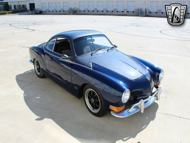 Volkswagen Karmann Ghia 1971 image number 44