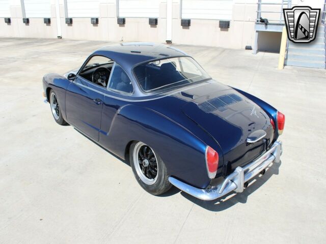 Volkswagen Karmann Ghia 1971 image number 8