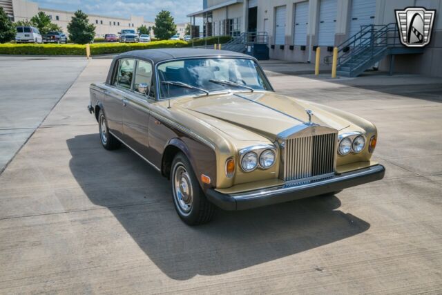 Rolls-Royce Silver Shadow 1975 image number 20