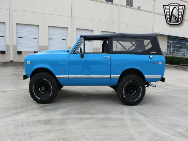 International Scout 1974 image number 2