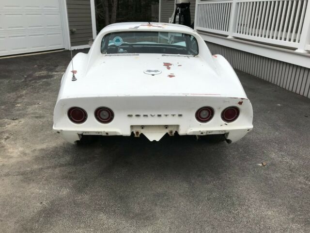 Chevrolet Corvette 1969 image number 14