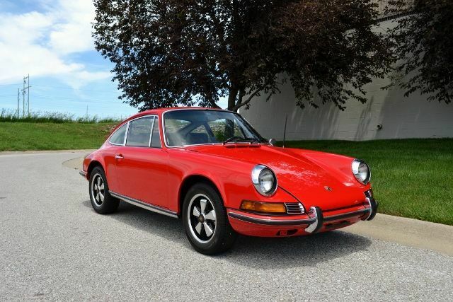 Porsche 911 E COUPE 1969 image number 24