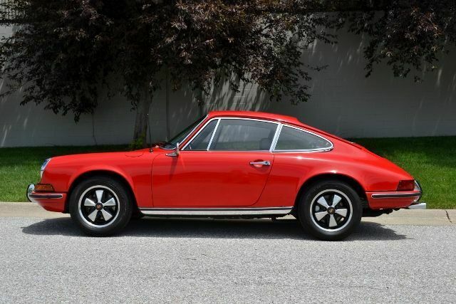 Porsche 911 E COUPE 1969 image number 28