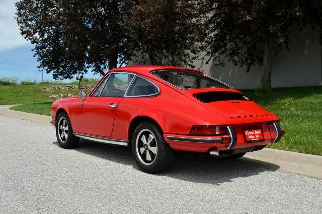 Porsche 911 E COUPE 1969 image number 29