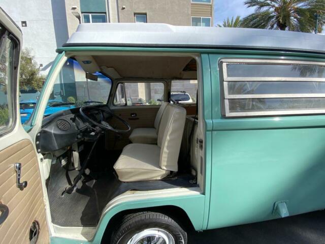 Volkswagen Bus/Vanagon 1970 image number 16