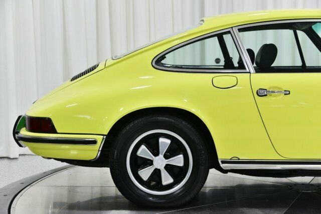 Porsche 911 1972 image number 14