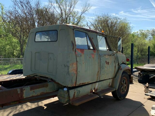 GMC 6500 1968 image number 20