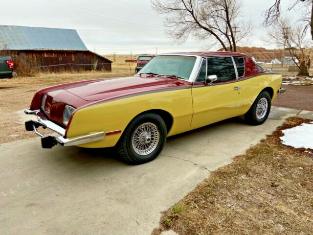 Studebaker Avanti 1979 image number 0