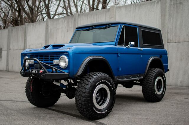 Ford Bronco 1976 image number 12