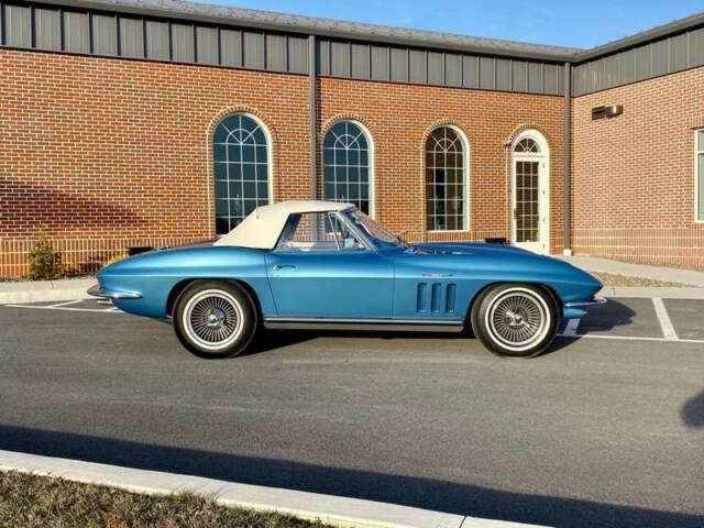 Chevrolet Corvette 1965 image number 3