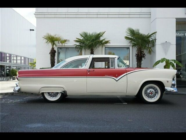 Ford Crown Victoria 1955 image number 41