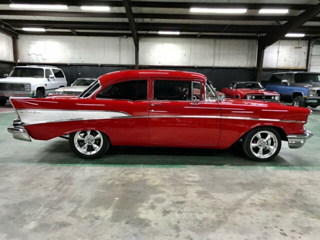 Chevrolet Bel Air/150/210 1957 image number 29