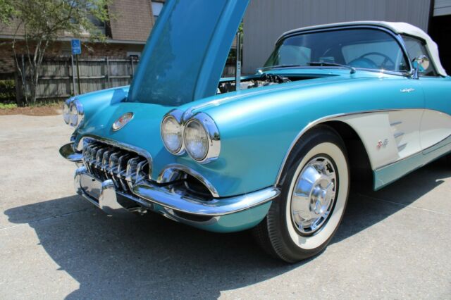 Chevrolet Corvette 1959 image number 31