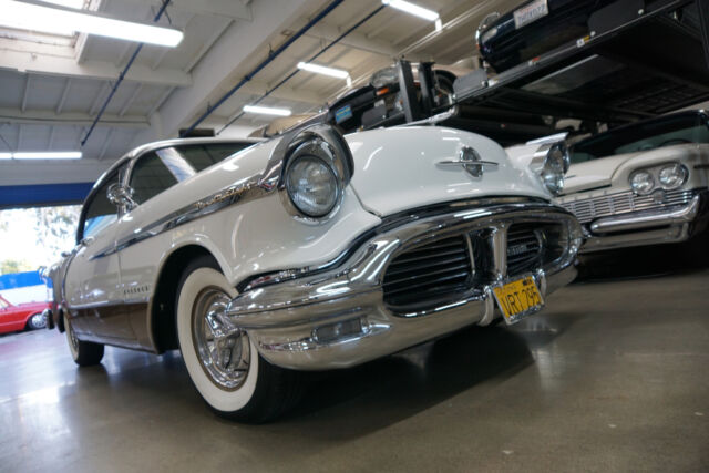 Oldsmobile 98 4 Dr Holiday Hardtop 1956 image number 30