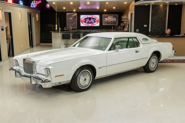 Lincoln Continental 1974 image number 26