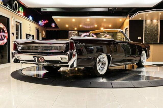 Lincoln Continental 1962 image number 12