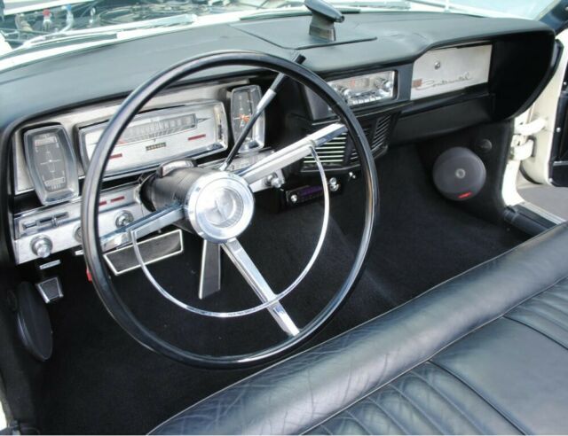 Lincoln Continental 1963 image number 17