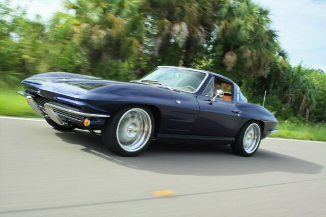 Chevrolet Corvette 1963 image number 13