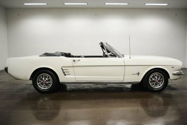 Ford Mustang 1966 image number 32