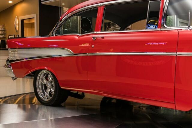 Chevrolet Bel Air/150/210 1957 image number 18