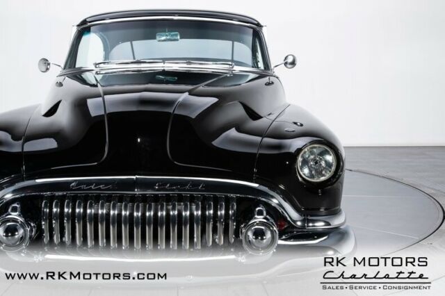 Buick Custom 1952 image number 38