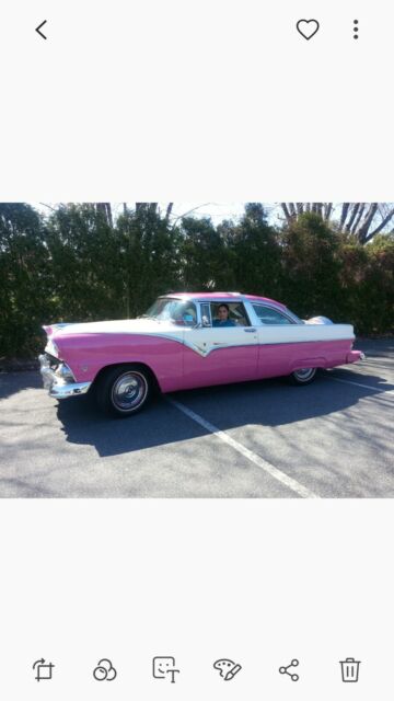 Ford Crown Victoria 1955 image number 0