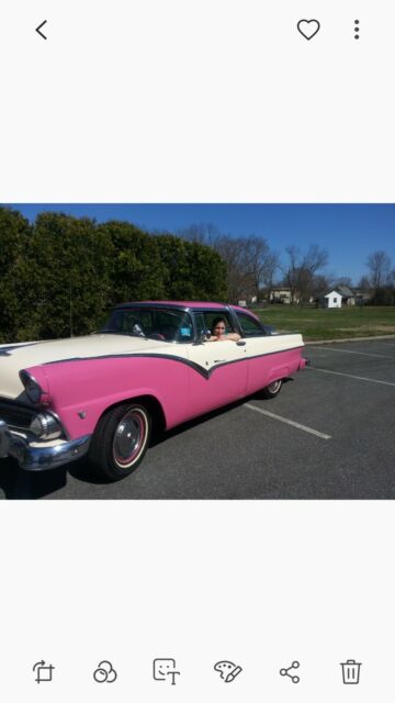 Ford Crown Victoria 1955 image number 1