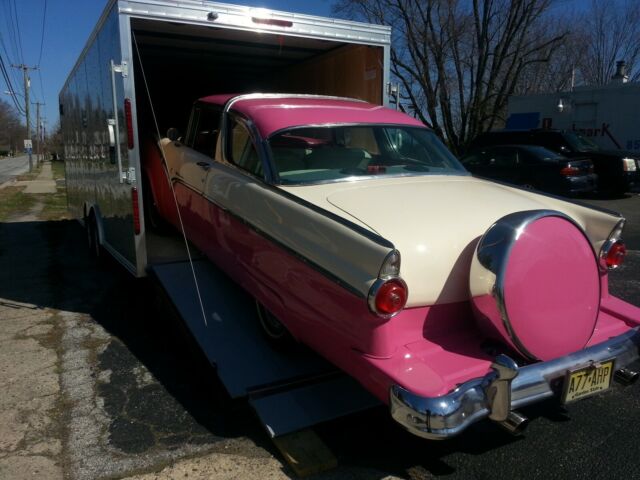 Ford Crown Victoria 1955 image number 27