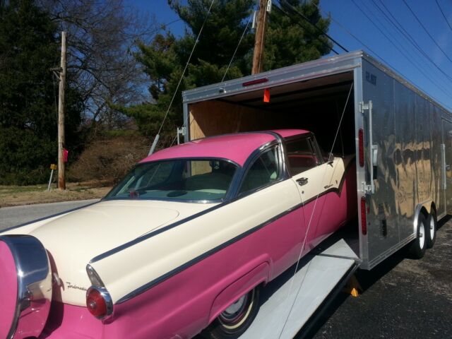 Ford Crown Victoria 1955 image number 28