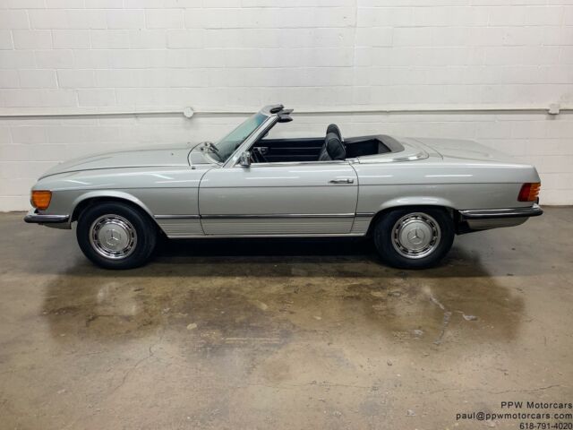 Mercedes-Benz SL-Class 1973 image number 1