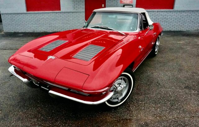 Chevrolet Corvette 1963 image number 1