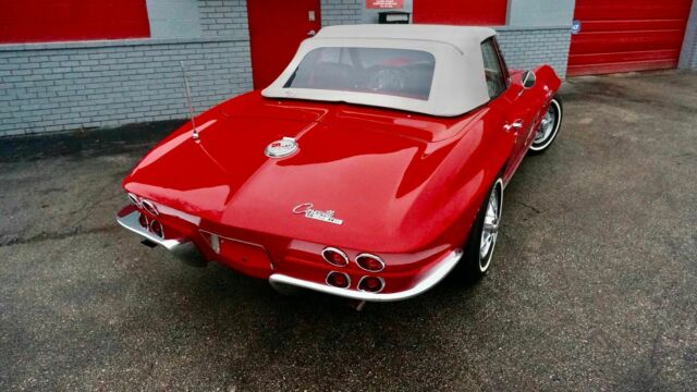 Chevrolet Corvette 1963 image number 20