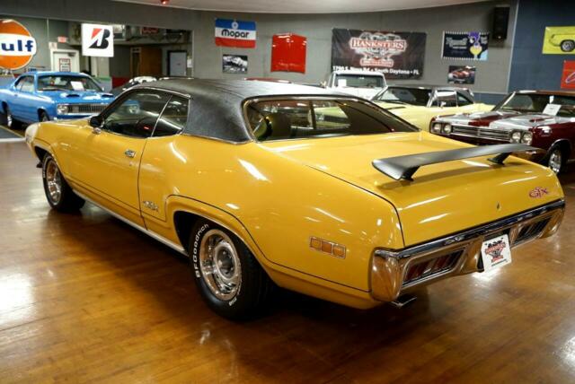 Plymouth GTX 1971 image number 15