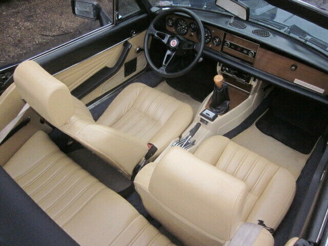 Fiat 124 Spider 1979 image number 13