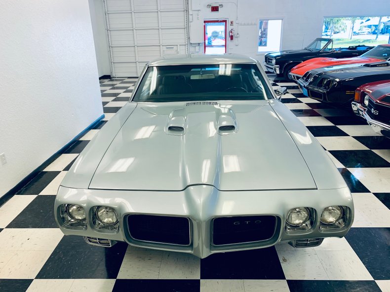 Pontiac GTO 1970 image number 2