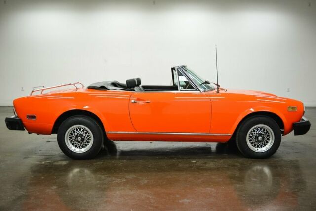 Fiat 124 Spider 1976 image number 31