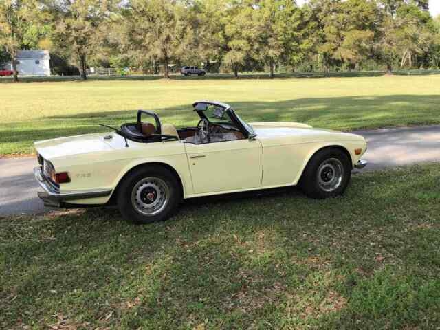 Triumph TR6 1970 image number 1