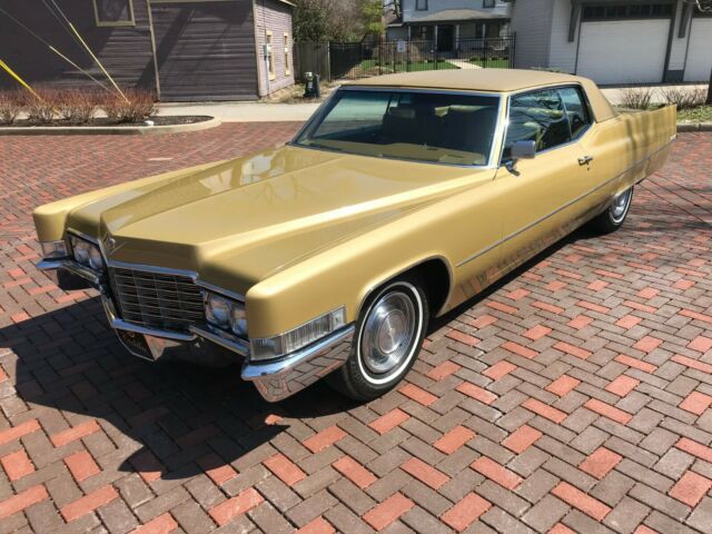 Cadillac DeVille 1969 image number 12