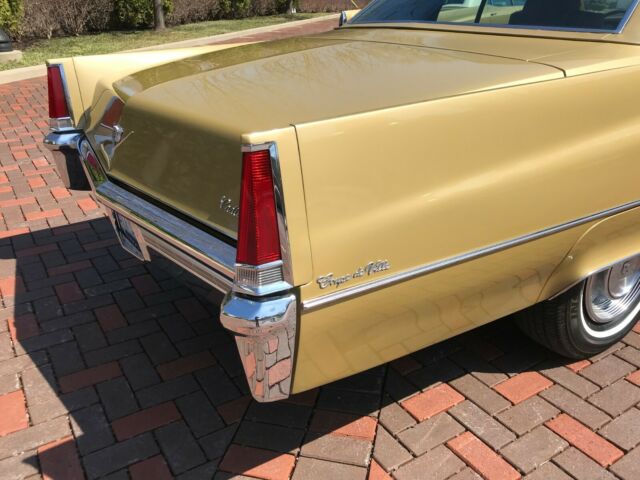 Cadillac DeVille 1969 image number 21